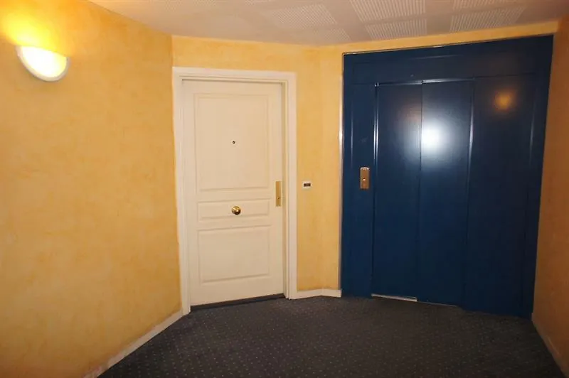 Apartment Le Port Nicea France
